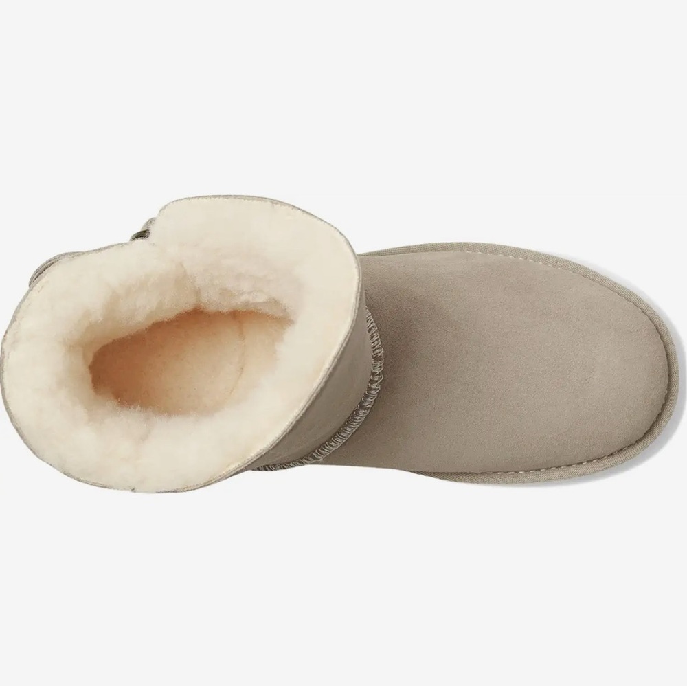 NWT BearPaw Women's Steph Faux Shearling Lined Bootie - Picture 2 of 7